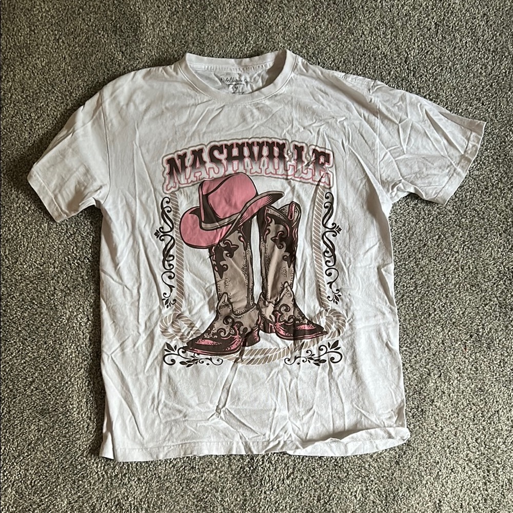 Nashville Graphic T-Shirt with Pink Hat and Boots